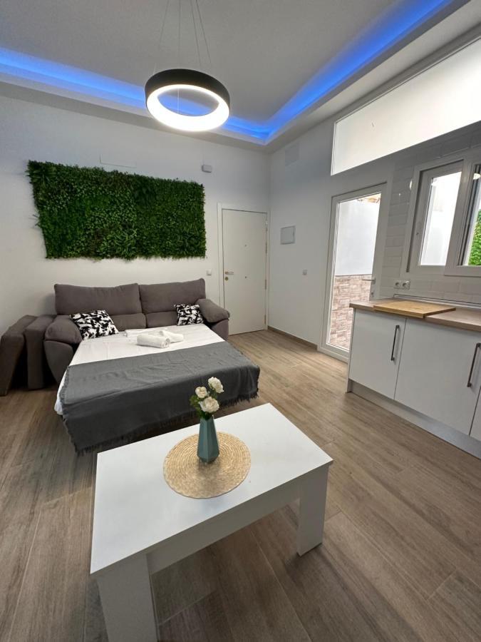 Sky Garden Malaga Centro Apartment Exterior photo